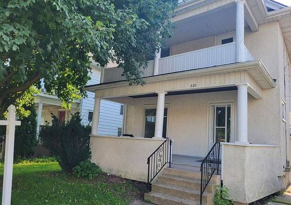 221 Hellems AVE #Main, Welland, ON L3B 3B6