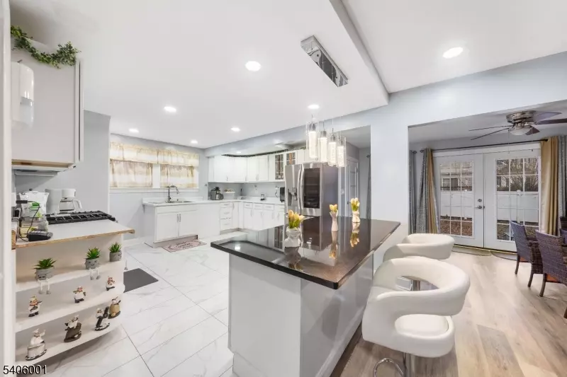 Newark City, NJ 07112,61 Keer Ave