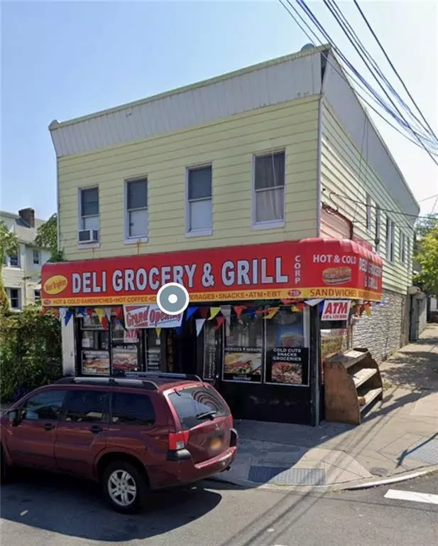 Richmond, NY 10310,718 Henderson AVE