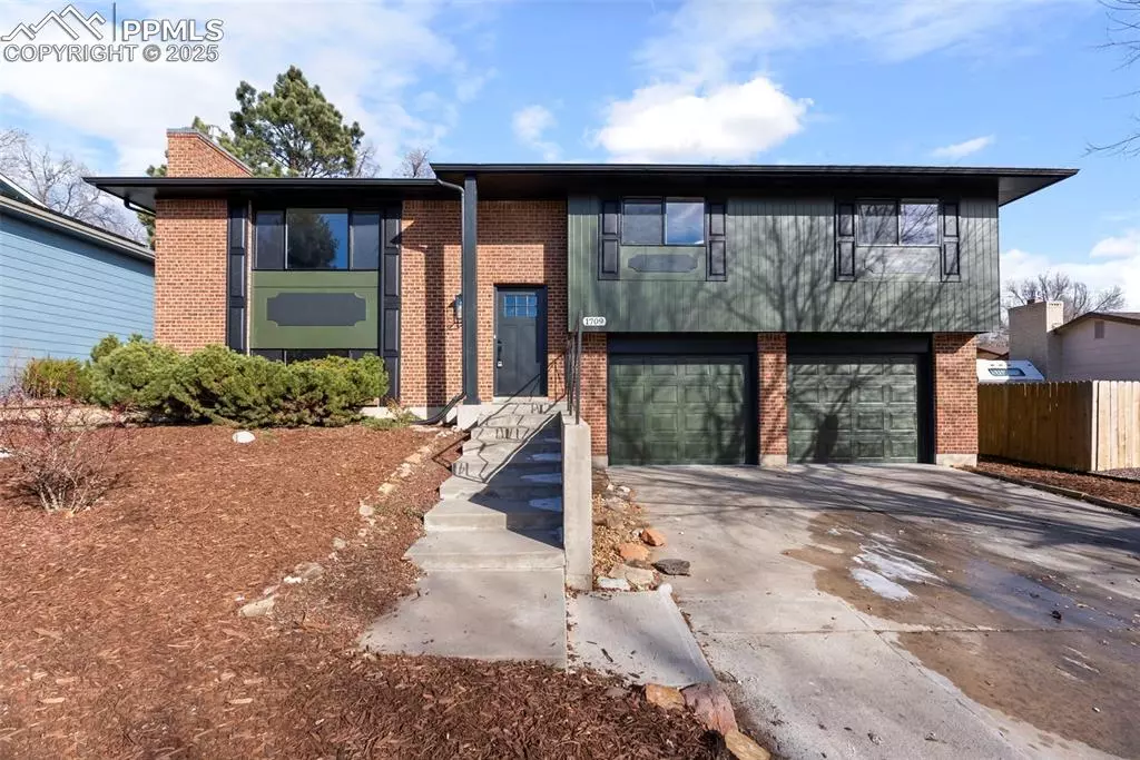 Colorado Springs, CO 80915,1709 Russell CIR