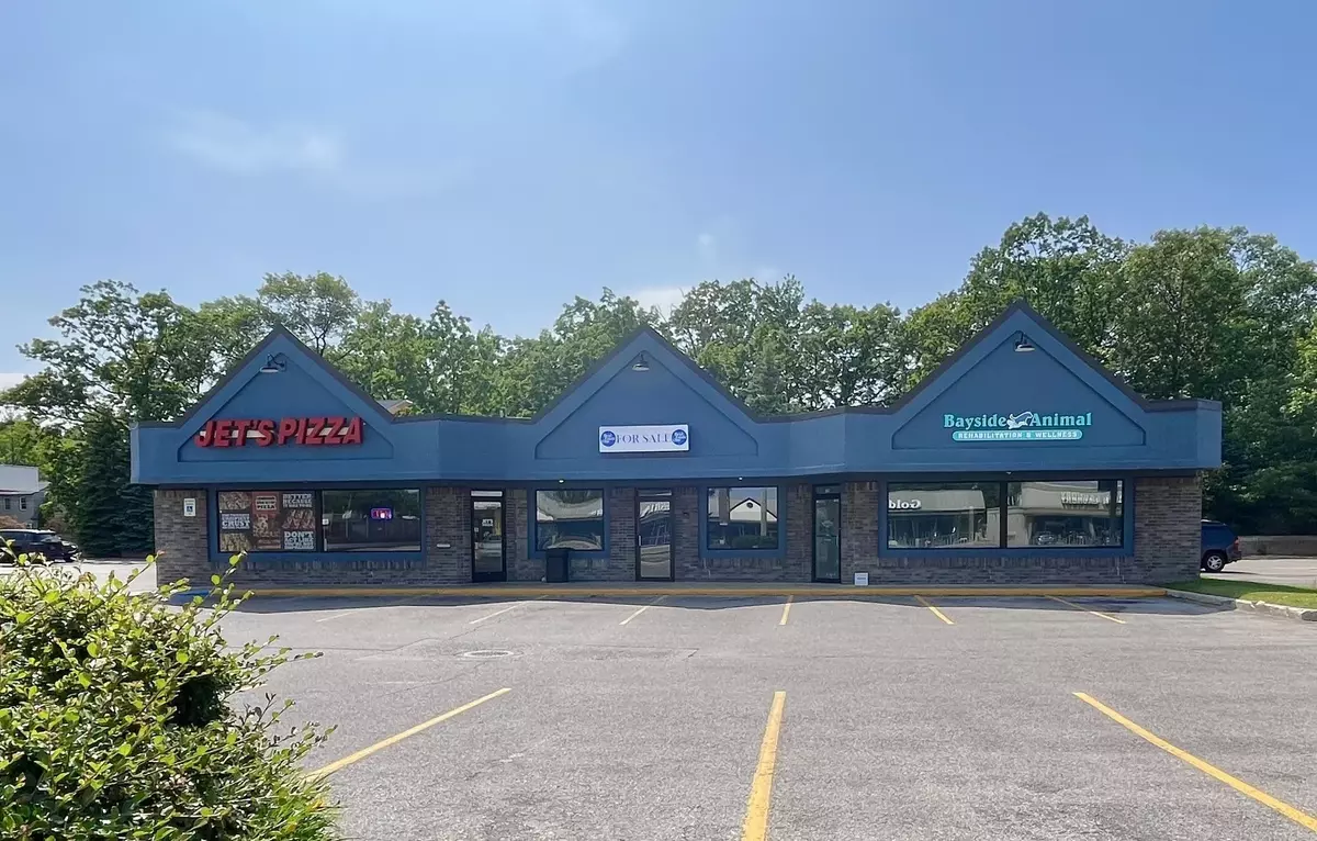 Traverse City, MI 49686,1126-1130 S Garfield