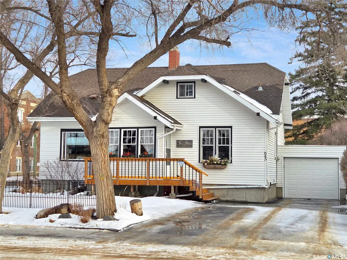 Moose Jaw, SK S6H 0X7,845 Alder AVENUE