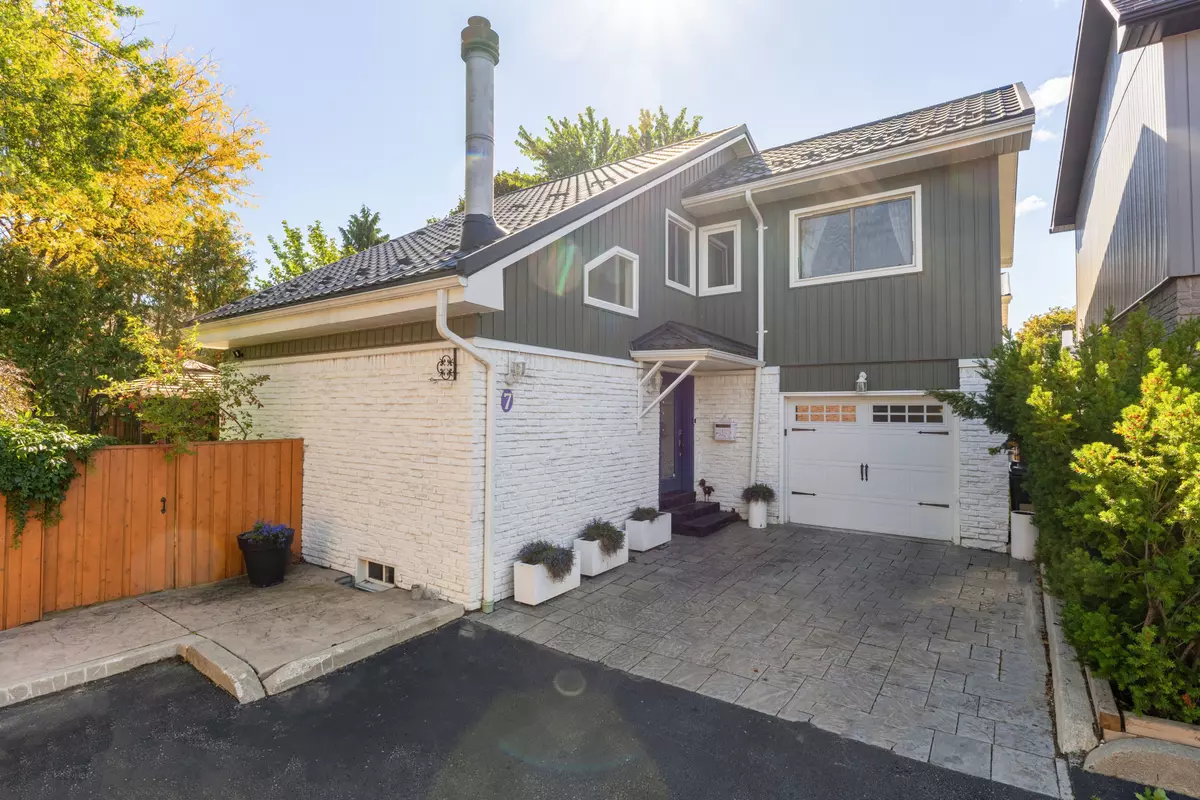 Mississauga, ON L5N 5V1,7 Pierpont PL