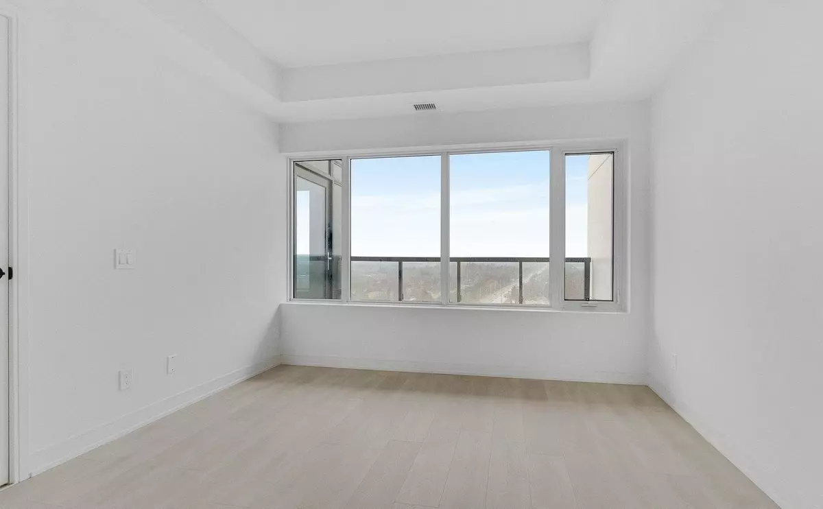 Milton, ON L9T 3L3,8020 Derry RD #609