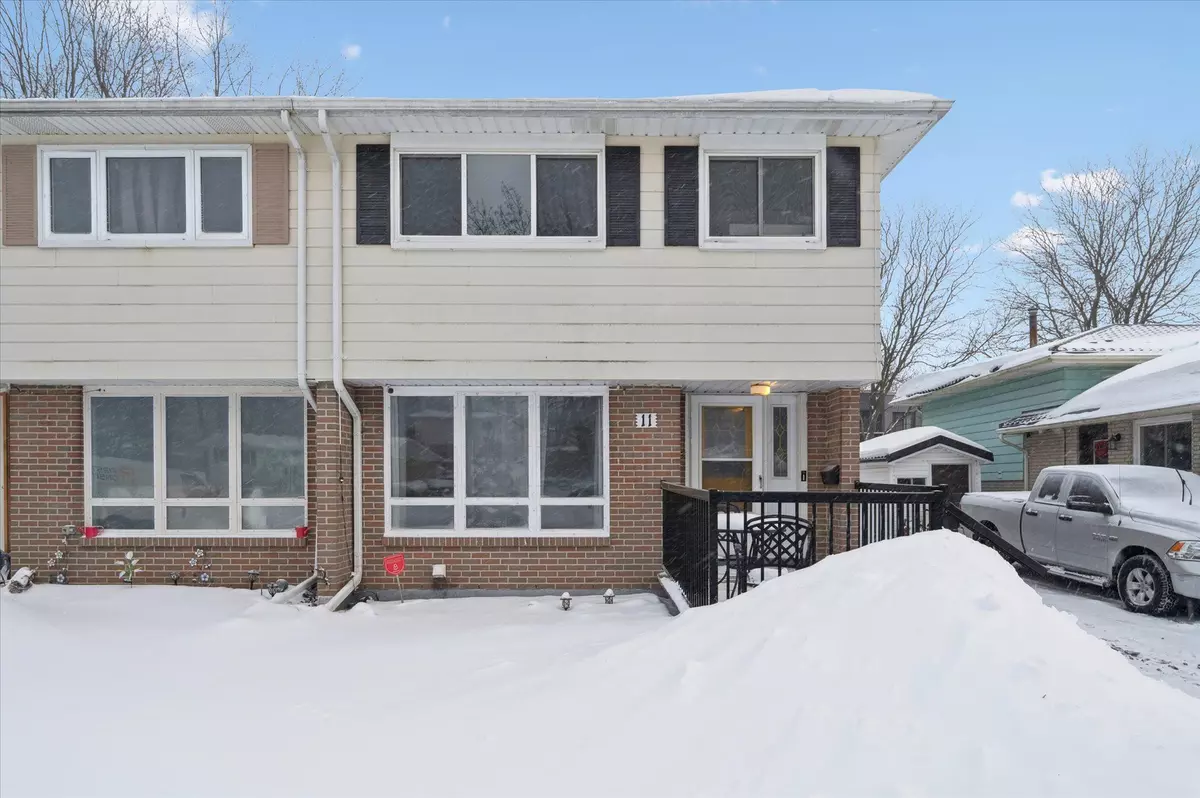 Kitchener, ON N2M 2G7,11 Ingleside DR