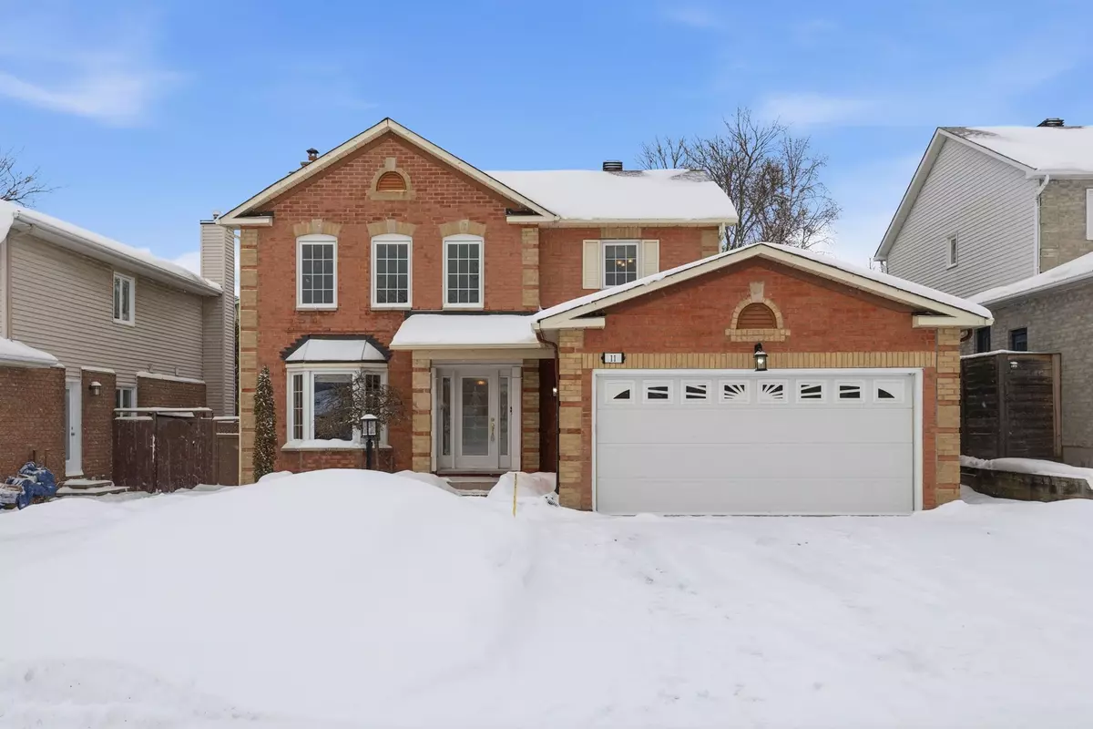 Kanata, ON K2M 1P9,11 Rosethorn WAY