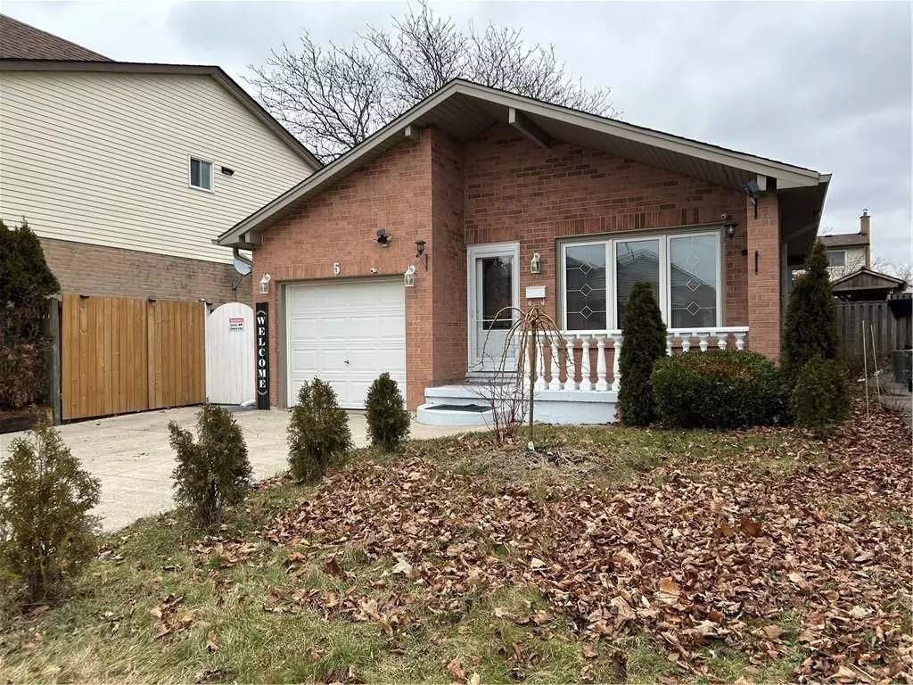 Hamilton, ON L8J 2E6,5 Twinoaks CRES