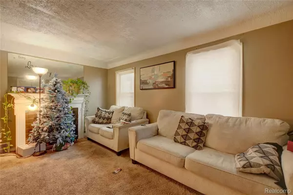 Detroit, MI 48235,19159 Meyers RD