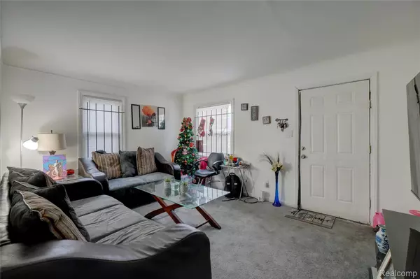 Detroit, MI 48235,19159-19161 meyers