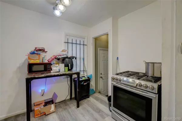 Detroit, MI 48235,19159-19161 meyers