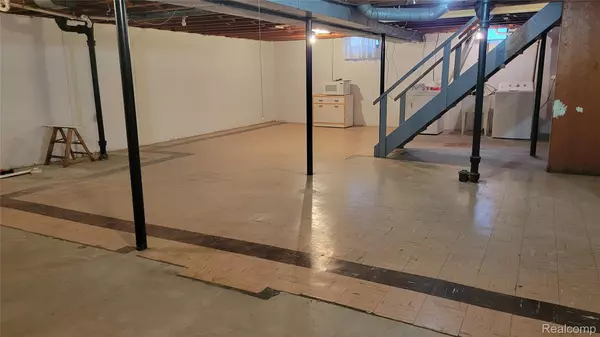 Ypsilanti, MI 48198,2129 Harmon ST