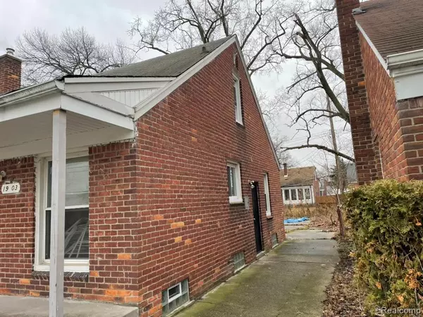 Detroit, MI 48221,19803 Santa Rosa DR