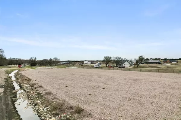 Waxahachie, TX 75167,2111 Marshall Road