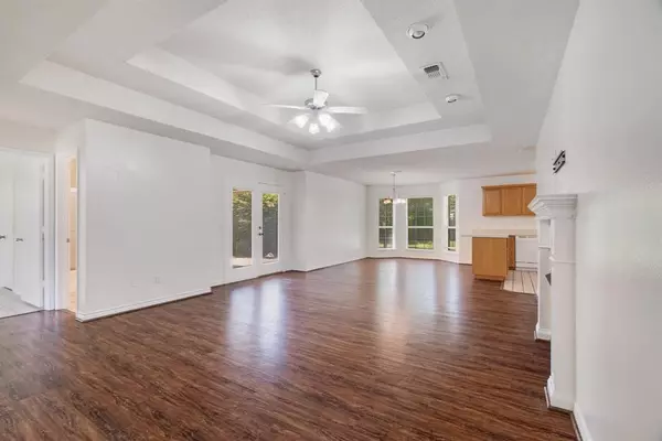 Paris, TX 75462,3750 CASTLEGATE Drive