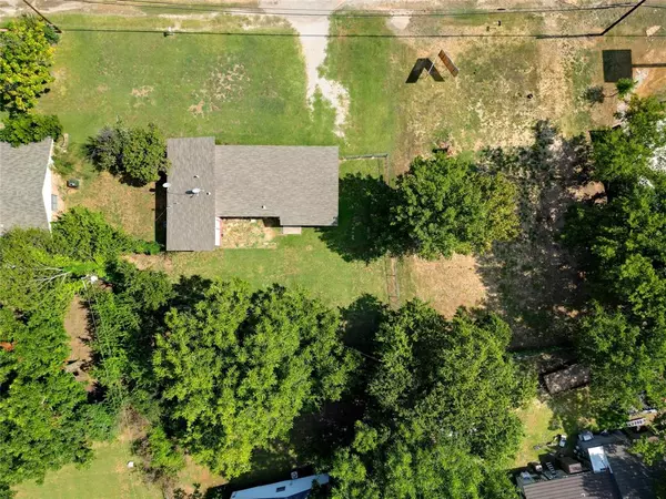 Springtown, TX 76082,321 W Highway 199