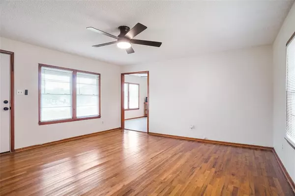 Springtown, TX 76082,321 W Highway 199