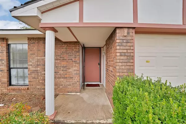 North Richland Hills, TX 76182,6437 Sunset Road