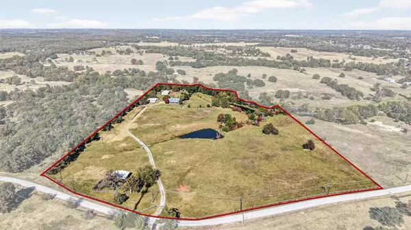 Gainesville, TX 76240,319 County Road 224