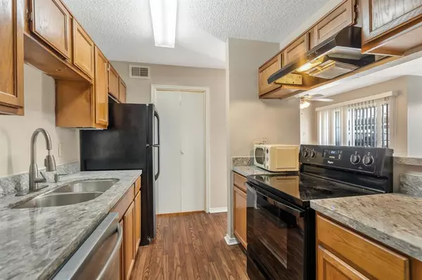 Dallas, TX 75252,18333 Roehampton Drive #1113