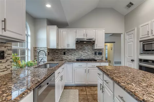 Trophy Club, TX 76262,25 Cimarron Drive