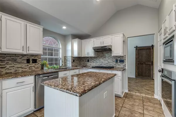 Trophy Club, TX 76262,25 Cimarron Drive