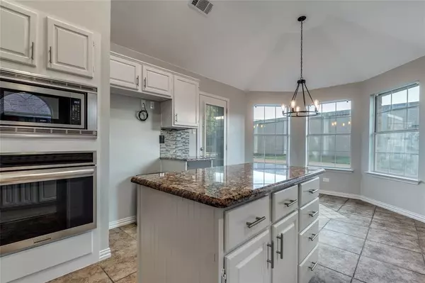 Trophy Club, TX 76262,25 Cimarron Drive