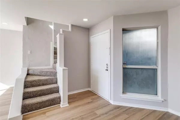 Dallas, TX 75205,4221 Cole Avenue #206