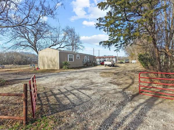 Sherman, TX 75090,225 Caleb Road