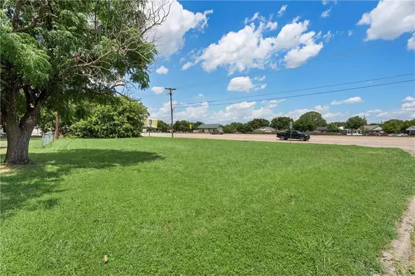 Hewitt, TX 76643,319 S Hewitt Drive