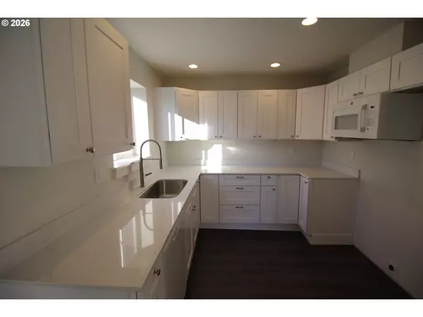 Dallas, OR 97338,186 SW RAINBOW AVE