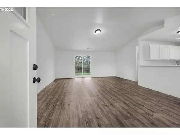 Veneta, OR 97487,87667 OAK ISLAND DR