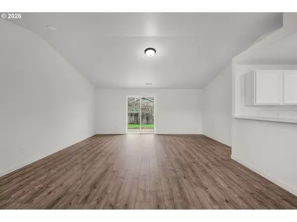 Veneta, OR 97487,87667 OAK ISLAND DR