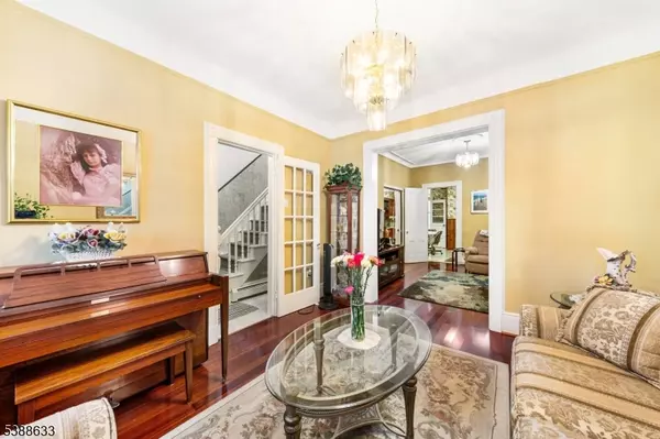 415A 57Th St, West New York Town, NJ 07093