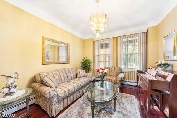 West New York Town, NJ 07093,415A 57Th St