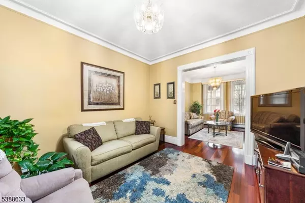 West New York Town, NJ 07093,415A 57Th St