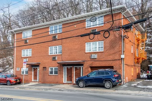 Fairview Boro, NJ 07022,601 Fairview Ave