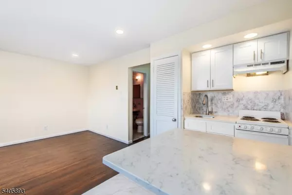 Fairview Boro, NJ 07022,601 Fairview Ave