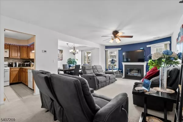 Paterson City, NJ 07501,49 Boulder Run Rd