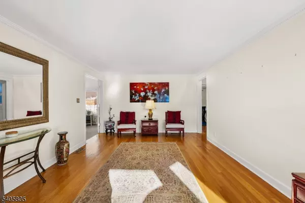 Union Twp., NJ 07083,1779 Oak Hill Dr