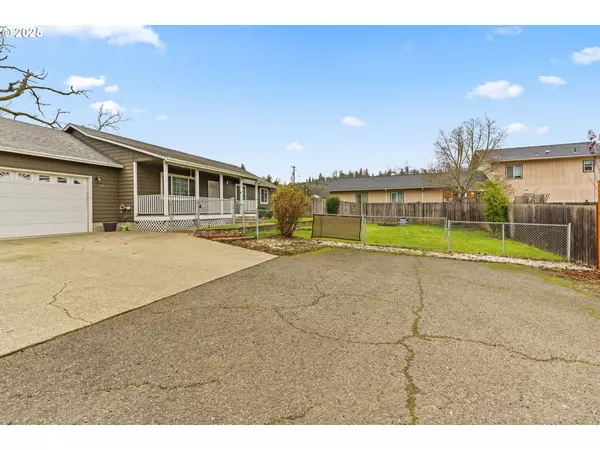 Roseburg, OR 97470,2966 NE DOUGLAS AVE