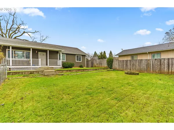 Roseburg, OR 97470,2966 NE DOUGLAS AVE