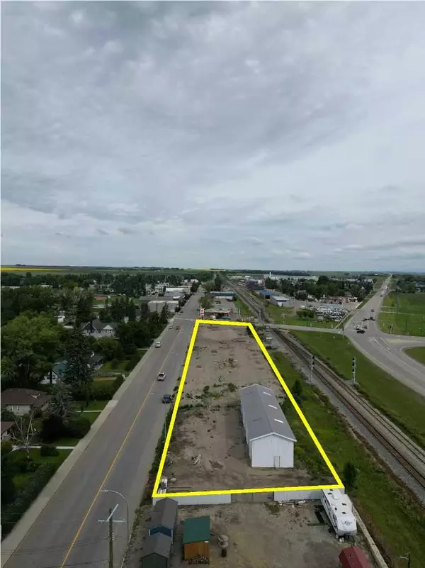 Carstairs, AB T0M 0N0,660 10 AVE S