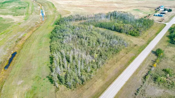 Rural Lacombe County, AB T0C 0B0,On HWY 601