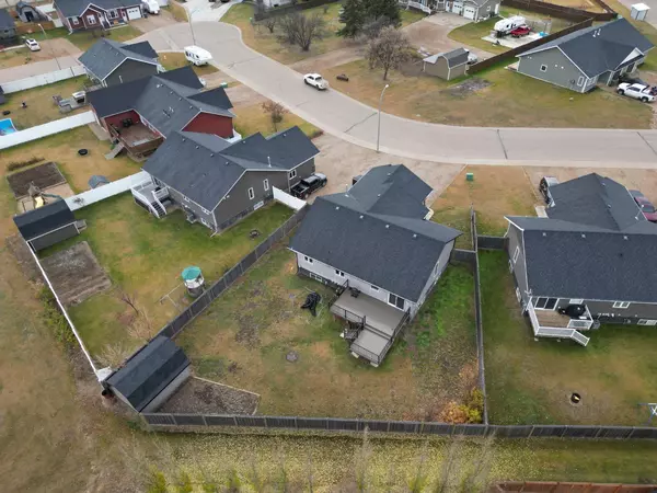 La Crete, AB T0H2H0,9513 108B Street