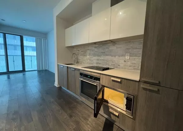 Toronto C08, ON M4Y 0C3,50 Charles ST E #2308