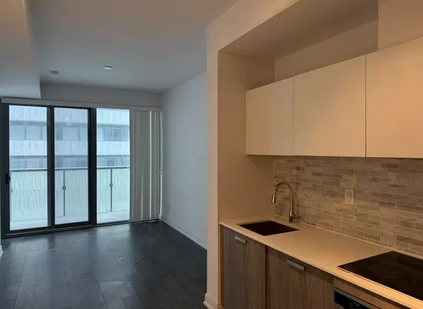 Toronto C08, ON M4Y 0C3,50 Charles ST E #2308