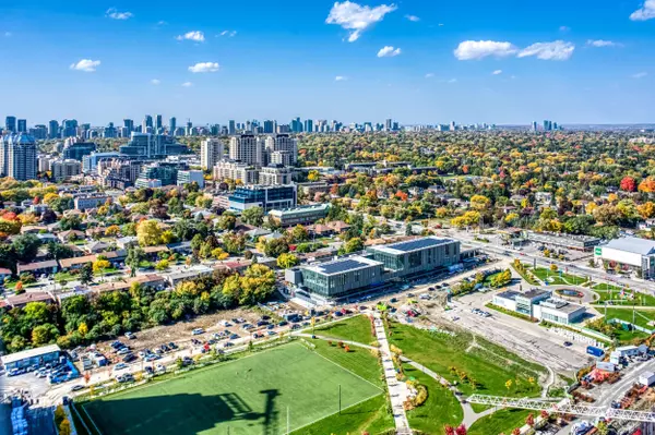 Toronto C15, ON M2K 0H1,95 McMahon DR #3907