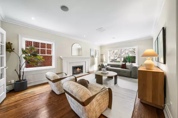 Toronto C04, ON M4N 1E8,18 Glengowan RD