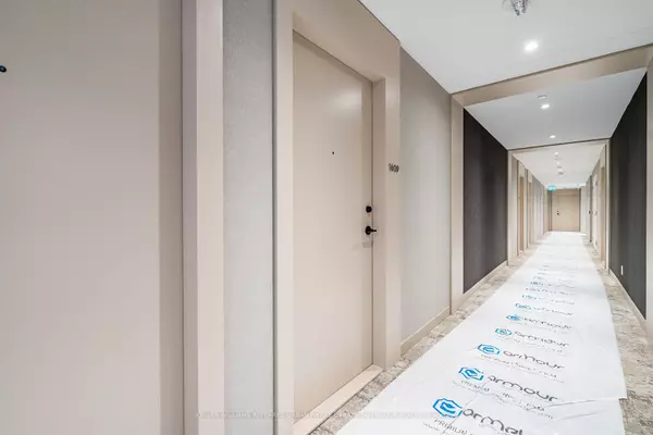 Toronto C03, ON M5P 0A6,2020 Bathurst ST #1609