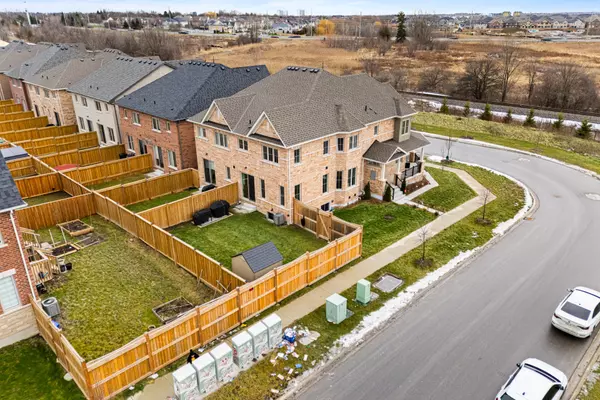 Whitby, ON L1P 0H4,88 Littlewood DR